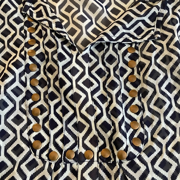 41 Hawthorn Moni Geo Printed Studded Blouse - Picture 5 of 7